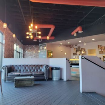 Cafe 86 - Love the lifted seating area. - Desserts Near Me - Las Vegas, Nevada Cafe 86 - Love the lifted seating area. - Desserts Near Me - Las Vegas, Nevada