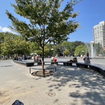 Washington Square Park - Park - Parks Near Me - New York, New York Washington Square Park - Park - Parks Near Me - New York, New York