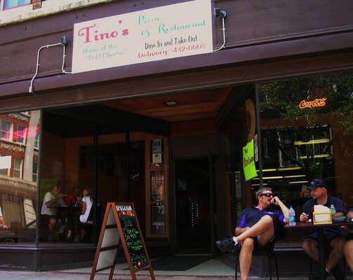 Tino's Pizza by null