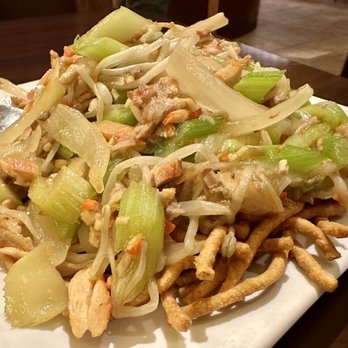 Lucky 5 - Chicken Chow Mein - Chinese Near Me - Spanish Fork, Utah