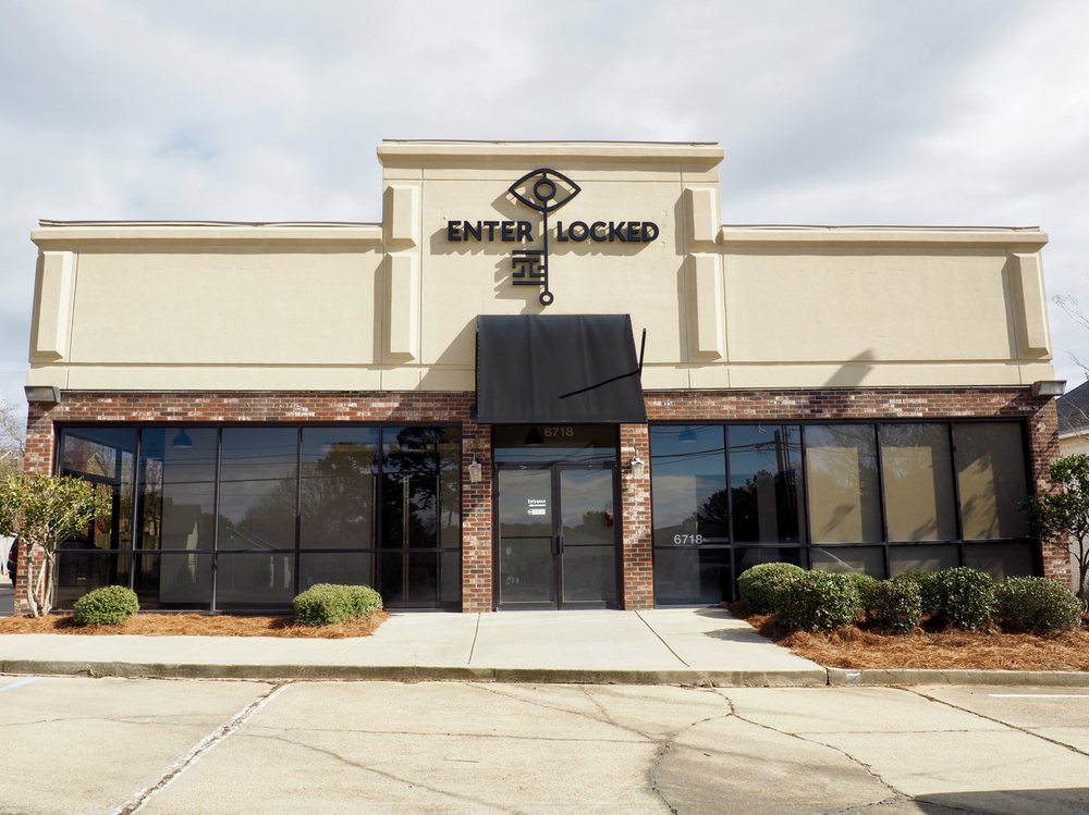 Social spots from Enter Locked Escape Rooms