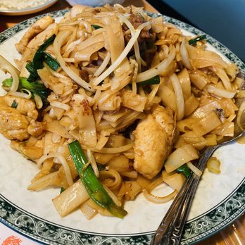 DRAGON CITY - Seafood Chowfun - Chinese Near Me - Fernley, Nevada