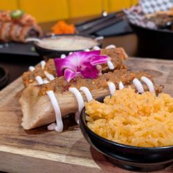 El Barbas Restaurant & Bar - Chicken and Pork Tamales