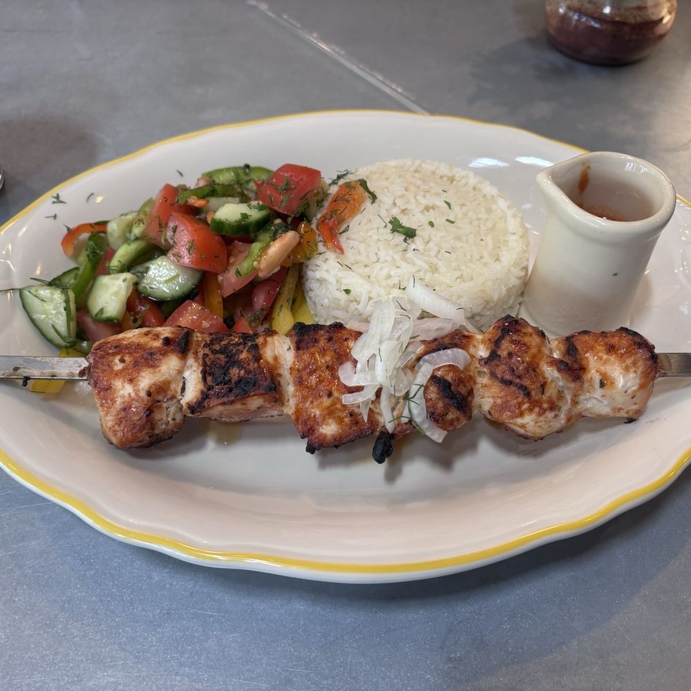 UMA’S - Chicken kebab with rice plate - Uzbek Near Me - San Luis Obispo, California UMA’S - Chicken kebab with rice plate - Uzbek Near Me - San Luis Obispo, California