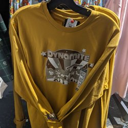Hot Topic - BTS Dynamite shirt