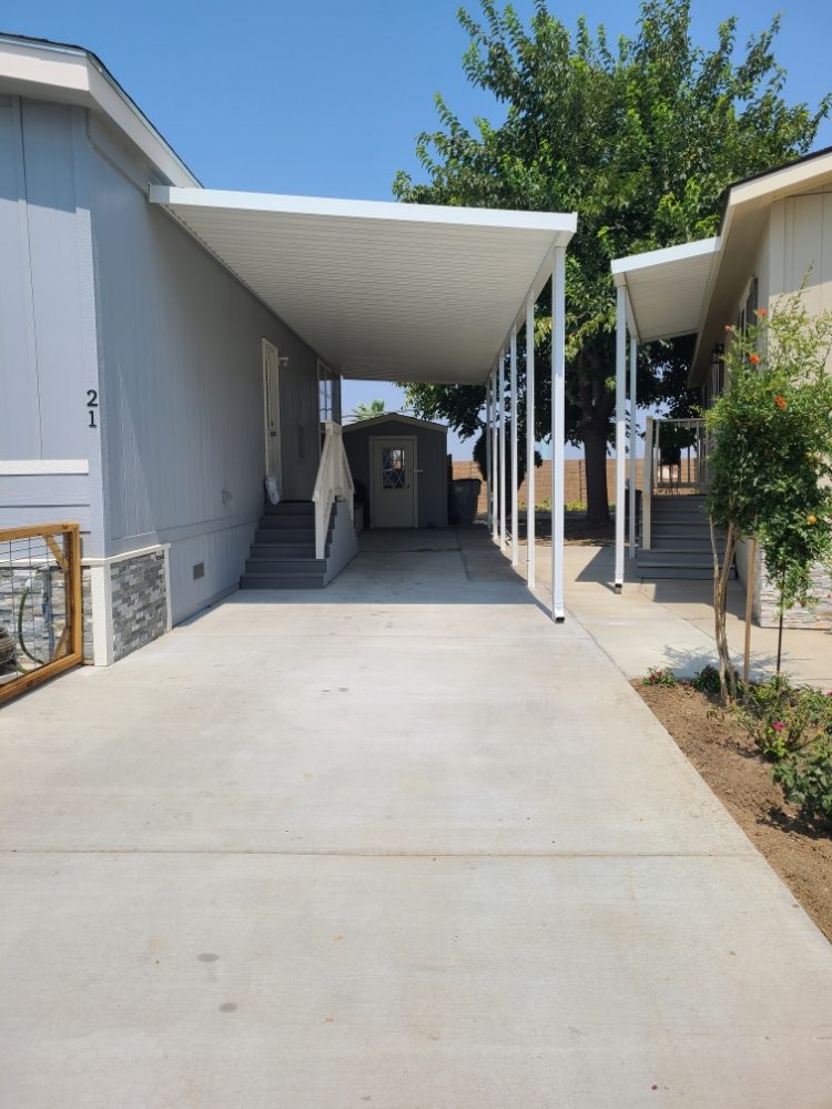 Slide of Saunders Construction