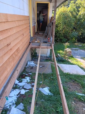 Patrick Renovations Logo