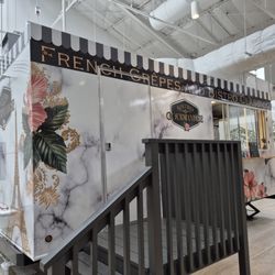 Bistro Gourmandise - Located inside of the Lahaina Cannery
