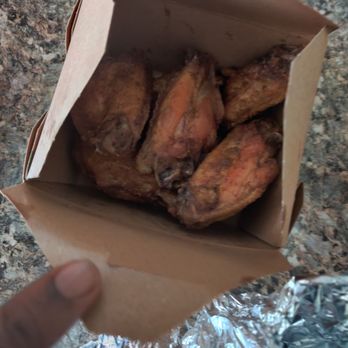 The Smoke Joint - Plain wings. - American Near Me - Livingston Manor, New York