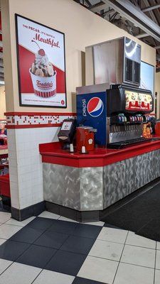 Freddy's Frozen Custard & Steakburgers by null