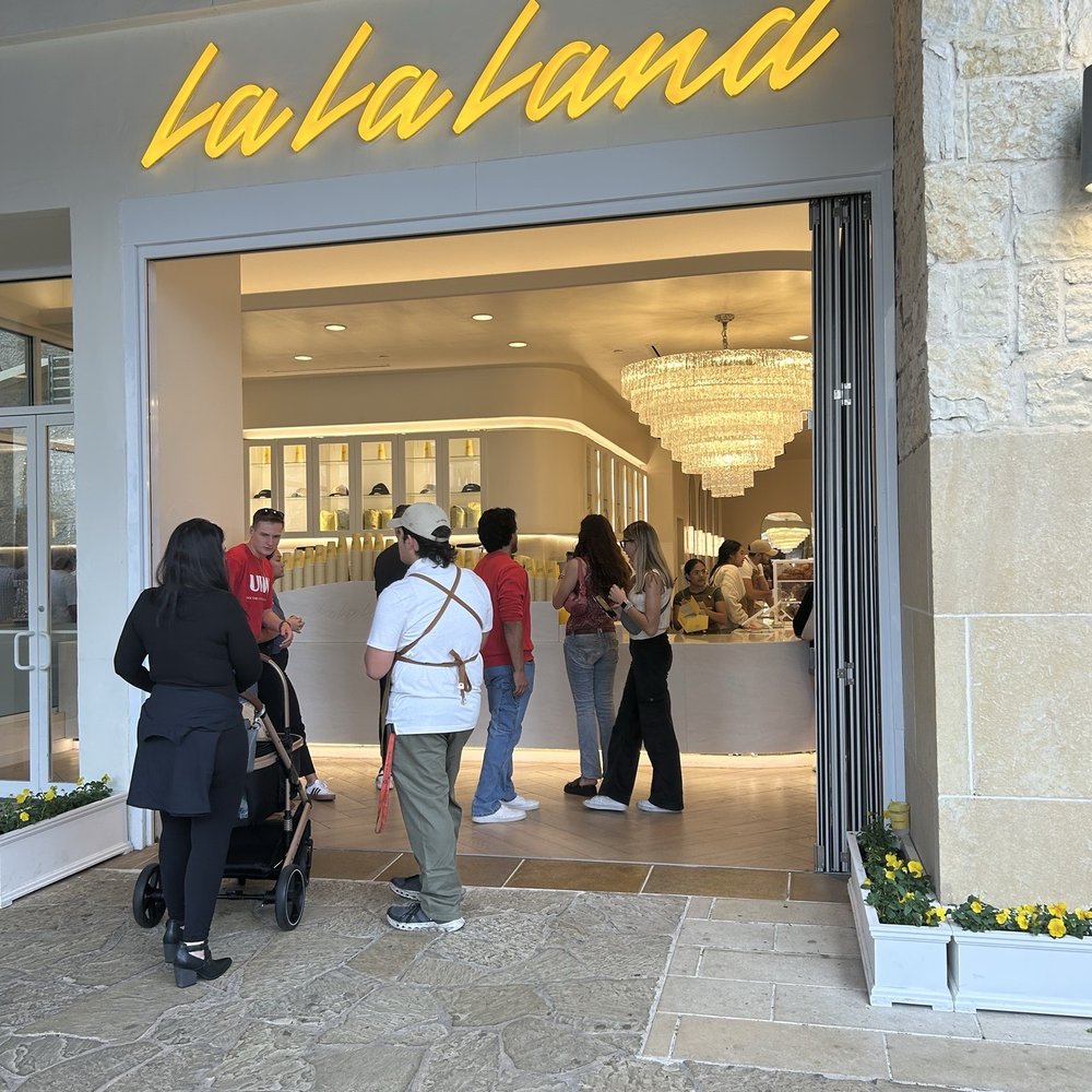 La La Land - Entrance - Coffee & Tea Near Me - San Antonio, Texas La La Land - Entrance - Coffee & Tea Near Me - San Antonio, Texas