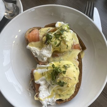 Turn Restaurant - LEO - Breakfast & Brunch Near Me - St. Louis, Missouri