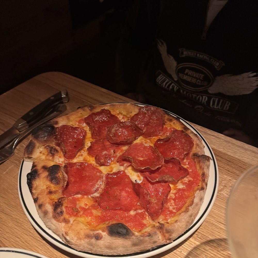 Laurel Grill - Pepperoni pizza - American Near Me - Culver City, California Laurel Grill - Pepperoni pizza - American Near Me - Culver City, California