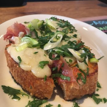 The Good King Tavern - Toast! Butter cheese bread tons of flavor. Who the hell says no to that! - Cocktail Bars Near Me - Philadelphia, Pennsylvania The Good King Tavern - Toast! Butter cheese bread tons of flavor. Who the hell says no to that! - Cocktail Bars Near Me - Philadelphia, Pennsylvania