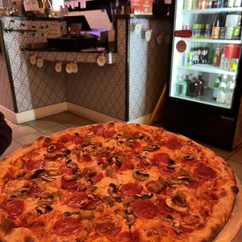 Bloom pizzeria - New York pizza pie $26 (large - 8 slices) - Pizza Near Me - Oakland, California