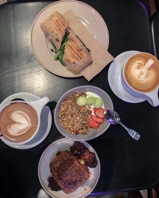 Café Saint-Henri (Villeray - Quartier Général) by null