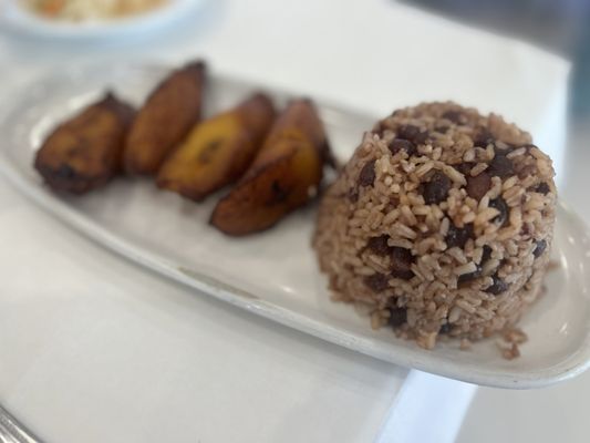 Madroño Restaurant by null