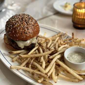 Poulet Bleu - Bistro burger & truffle fries - French Near Me - Pittsburgh, Pennsylvania