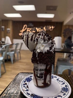 Legendairy Milkshake Bar by null