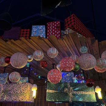 Navy Strength - Sippin Santa Decorations - Tiki Bars Near Me - Seattle, Washington