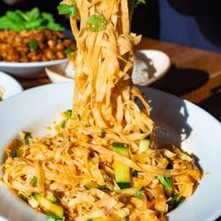 Burma Love - Superstar Noodles