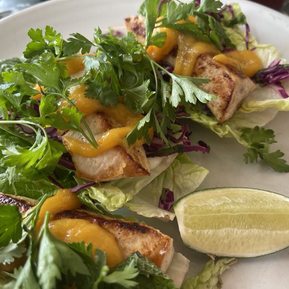 Great White - Lettuce wrapped fish tacos - Cafes Near Me - Los Angeles, California