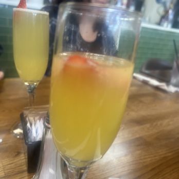 Madres Brunch - Breakfast & Brunch Near Me - Whittier, California Madres Brunch - Breakfast & Brunch Near Me - Whittier, California