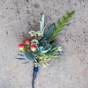 L&R Farms - Boutonniere - Florists Near Me L&R Farms - Boutonniere - Florists Near Me