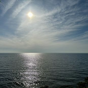 Rainbow Shores - Hotels Near Me - Pulaski, New York