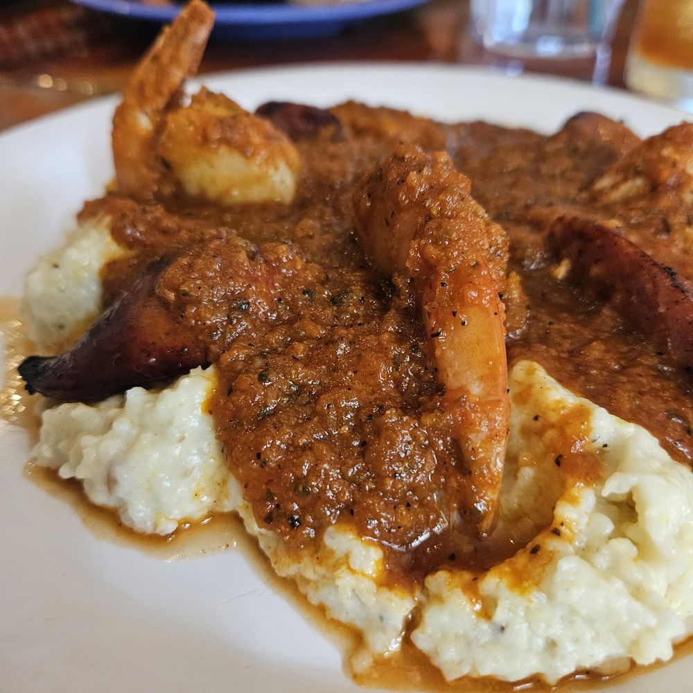Hurricane Oyster Bar - Shrimp n Grits close up - Seafood Near Me - Grayton Beach, Florida Hurricane Oyster Bar - Shrimp n Grits close up - Seafood Near Me - Grayton Beach, Florida