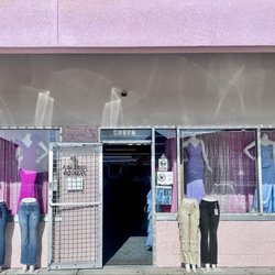Chelsea Fashion - Entrance