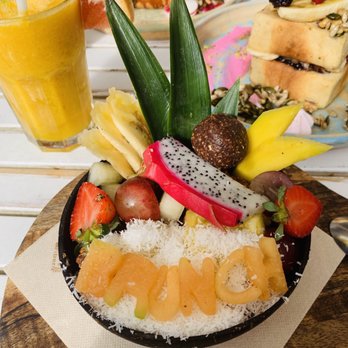 Brunch & Cake - Açaí bowl - Breakfast & Brunch Near Me - Barcelona, B Brunch & Cake - Açaí bowl - Breakfast & Brunch Near Me - Barcelona, B