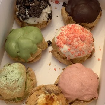 Beard Papa's - Cookies & Cream Strawberry Shortcake Crme Brulee Cookies and Cream Original Matcha - Desserts Near Me - Los Angeles, California Beard Papa's - Cookies & Cream Strawberry Shortcake Crme Brulee Cookies and Cream Original Matcha - Desserts Near Me - Los Angeles, California