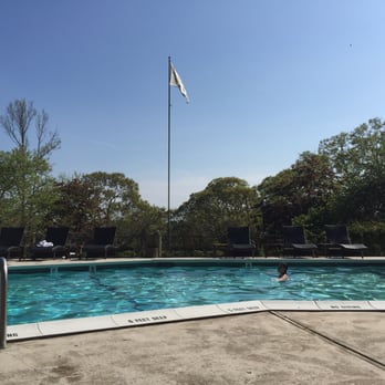 The Hampton Maid - Hotels Near Me - Hampton Bays, New York The Hampton Maid - Hotels Near Me - Hampton Bays, New York