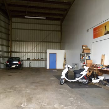 Rent-A-Wreck - Garage - Car Rental Near Me - Lihue, Hawaii Rent-A-Wreck - Garage - Car Rental Near Me - Lihue, Hawaii