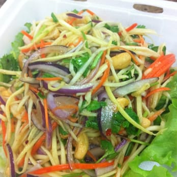 Bangkok Chef - Mango salad - Thai Near Me - Honolulu, Hawaii