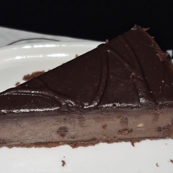 United Airlines - Chocolate mousse cake - Airlines Near Me - Phoenix, Arizona United Airlines - Chocolate mousse cake - Airlines Near Me - Phoenix, Arizona