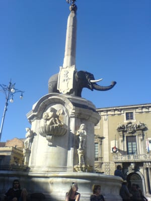 Fontana dell'Elefante (uʻ Liotru) by null