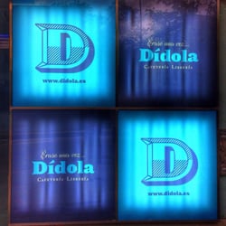 Dídola - Dídola, Cafetería-Librería