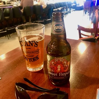 Ryan's on York - I came all the way from Michigan, to discover my favorite Founders Beer!  Move over KBS! - American Near Me - Manitowoc, Wisconsin