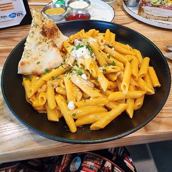 BB Cafe & Catering - Penne ala vodka - Cafes Near Me - Burbank, California