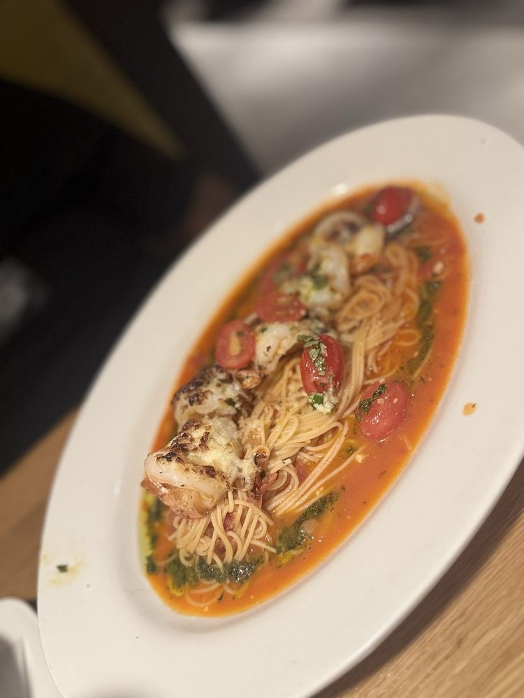 Cooper’s Hawk Winery & Restaurant - vineyard in Annapolis, MD