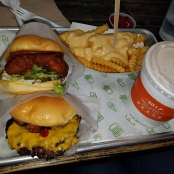 Shake Shack Flatbush - Barclays Ctr - Burger and chicken sandwich... fries and shake - Burgers Near Me - Brooklyn, New York Shake Shack Flatbush - Barclays Ctr - Burger and chicken sandwich... fries and shake - Burgers Near Me - Brooklyn, New York