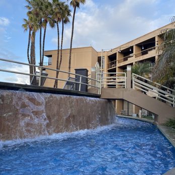 Spyglass Inn - The Cliff - Hotels Near Me - Pismo Beach, California Spyglass Inn - The Cliff - Hotels Near Me - Pismo Beach, California