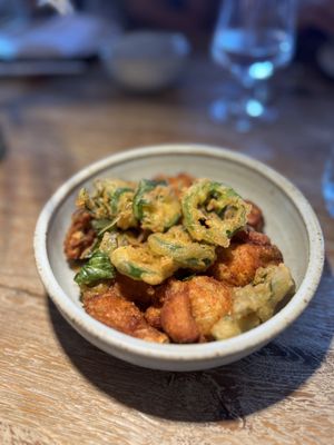 Khâluna by null Khâluna by null