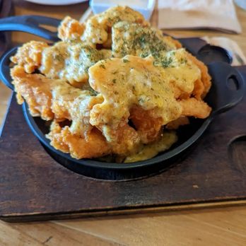 Unidentified Flying Chickens - Garlic parmesan boneless chicken with mozzarella cheese - Korean Near Me - Jackson Heights , New York Unidentified Flying Chickens - Garlic parmesan boneless chicken with mozzarella cheese - Korean Near Me - Jackson Heights , New York