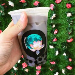 Moon Garden - Taro bubble tea