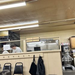 Rubino's Pizza - Inside