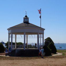 Plug in Cape Ann Tours - Manchester-By-The Sea, not just a movie, but a great community.