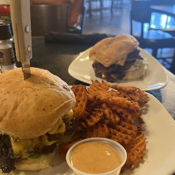 1868 Landmark - Comfort Food Near Me - Calvert, Texas 1868 Landmark - Comfort Food Near Me - Calvert, Texas